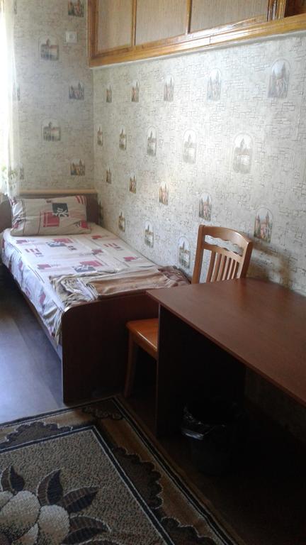 Hostel Mnogoborets F. Klub Odessa Ngoại thất bức ảnh