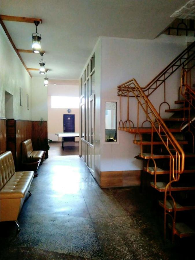 Hostel Mnogoborets F. Klub Odessa Ngoại thất bức ảnh
