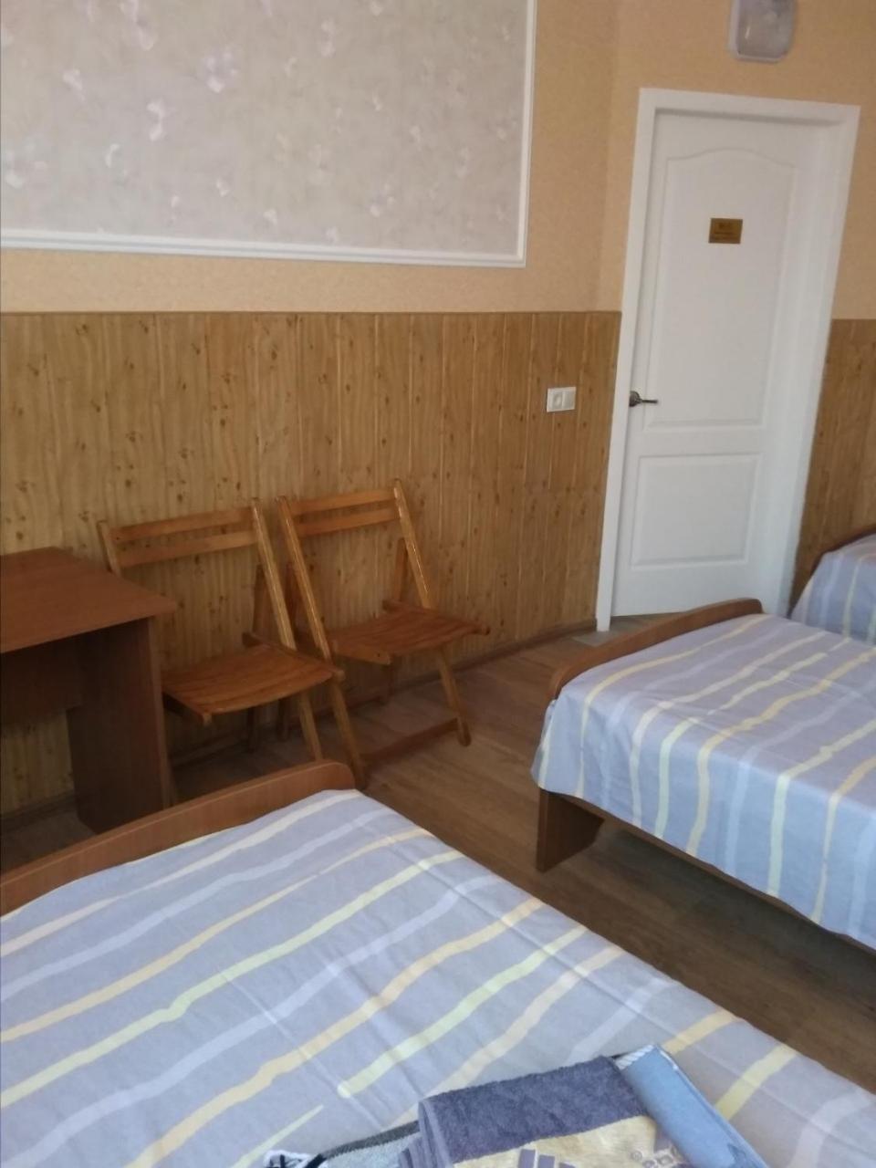 Hostel Mnogoborets F. Klub Odessa Ngoại thất bức ảnh